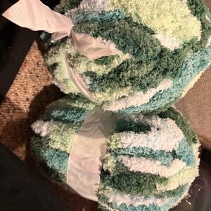 Yarn 🧶 2 count total